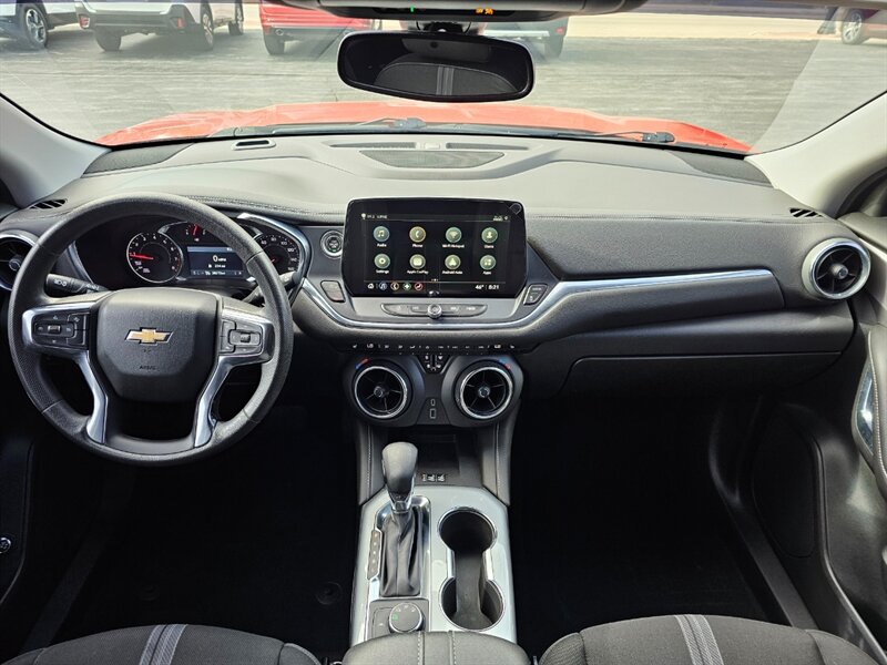 2023 Chevrolet Blazer LT - Photo 4 - De Pere, WI 54115