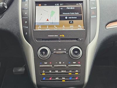 2017 Lincoln MKC Reserve   - Photo 30 - De Pere, WI 54115