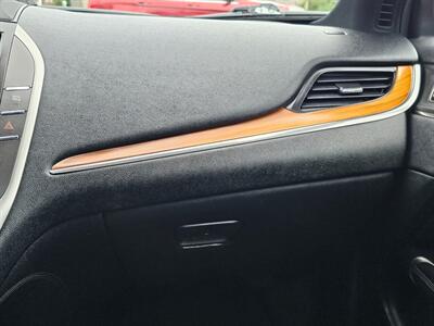2017 Lincoln MKC Reserve   - Photo 33 - De Pere, WI 54115
