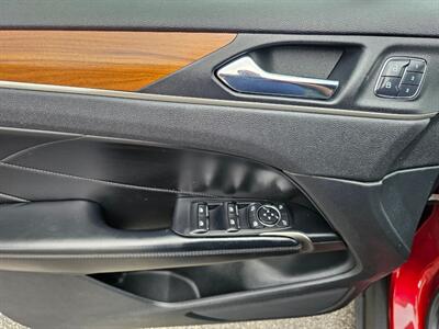 2017 Lincoln MKC Reserve   - Photo 19 - De Pere, WI 54115