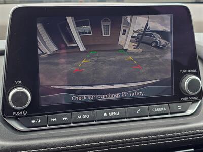 2023 Nissan Rogue SV   - Photo 9 - De Pere, WI 54115