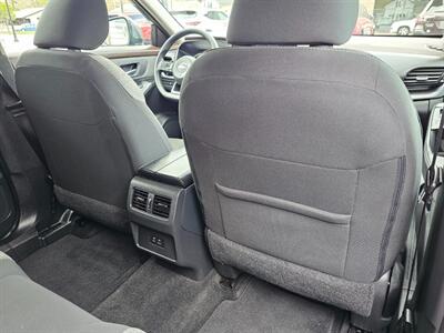 2023 Nissan Rogue SV   - Photo 14 - De Pere, WI 54115