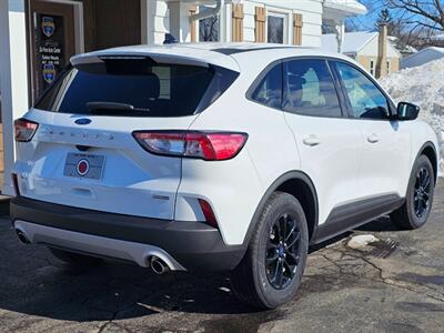 2020 Ford Escape SE Sport Hybrid   - Photo 26 - De Pere, WI 54115