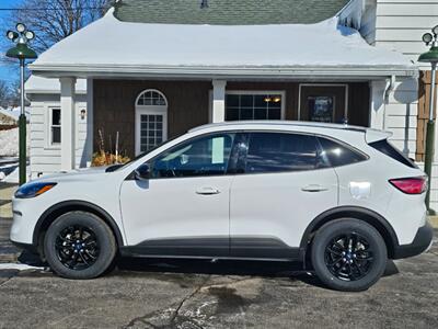 2020 Ford Escape SE Sport Hybrid   - Photo 25 - De Pere, WI 54115