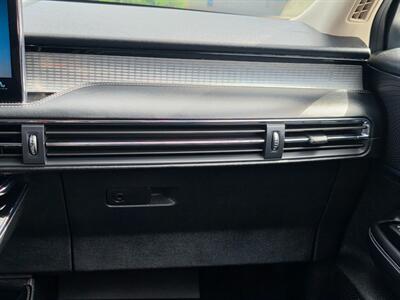 2023 Lincoln Corsair Standard - Photo 32 - De Pere, WI 54115