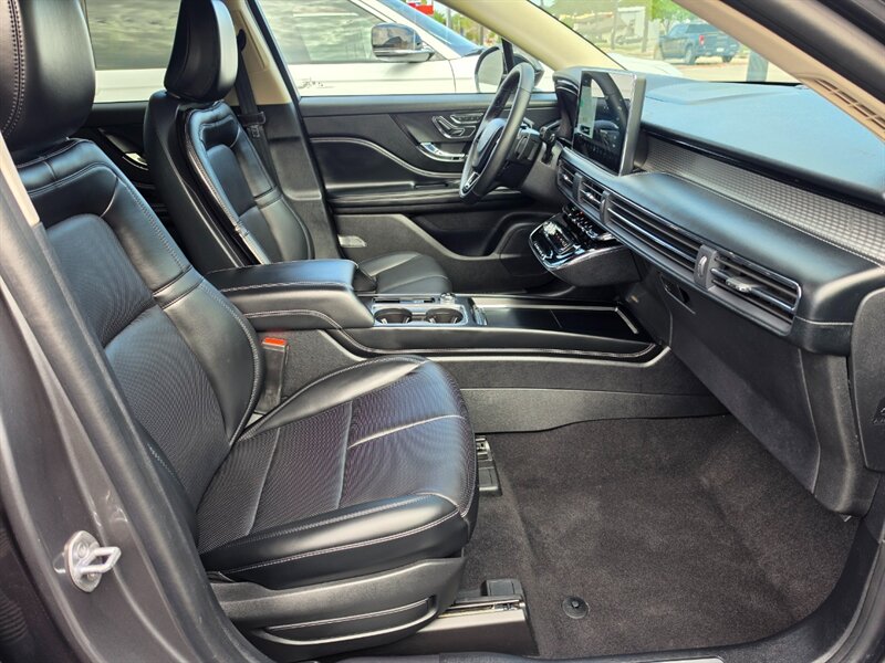 2023 Lincoln Corsair Standard - Photo 12 - De Pere, WI 54115