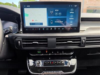 2023 Lincoln Corsair Standard - Photo 7 - De Pere, WI 54115