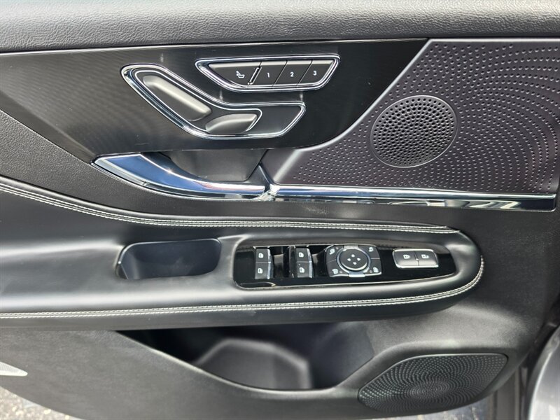 2023 Lincoln Corsair Standard - Photo 19 - De Pere, WI 54115