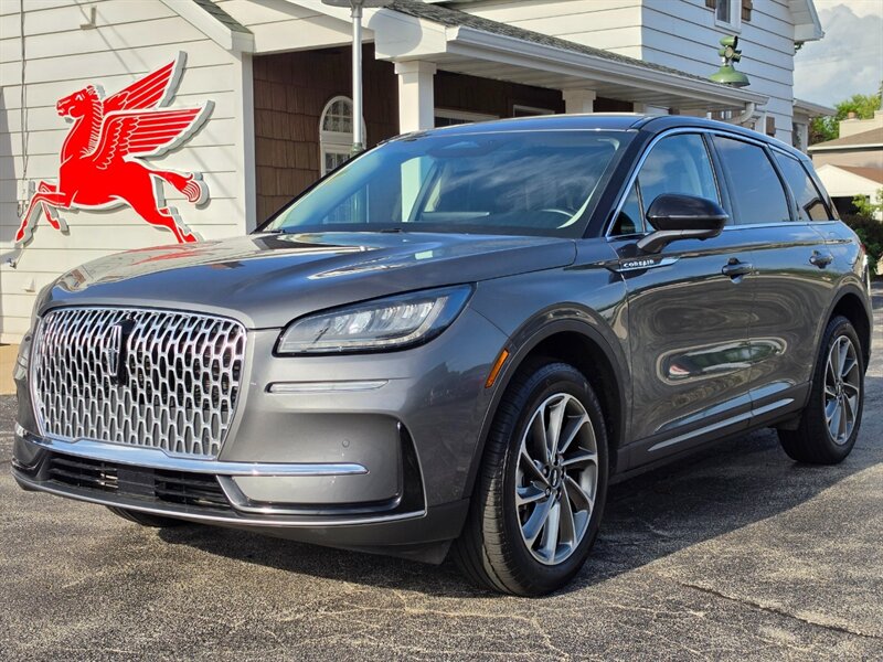 2023 Lincoln Corsair Standard   - Photo 1 - De Pere, WI 54115