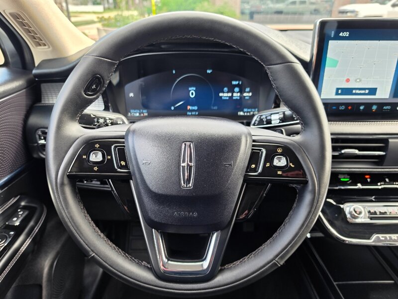 2023 Lincoln Corsair Standard - Photo 5 - De Pere, WI 54115
