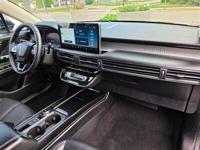 2023 Lincoln Corsair Standard - Photo 11 - De Pere, WI 54115