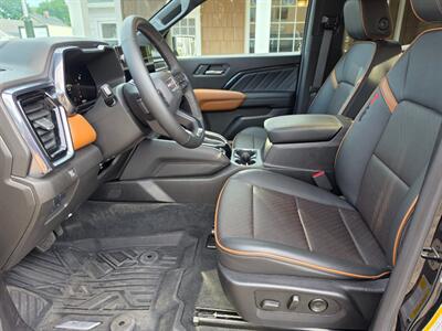 2023 GMC Canyon AT4 - Photo 4 - De Pere, WI 54115