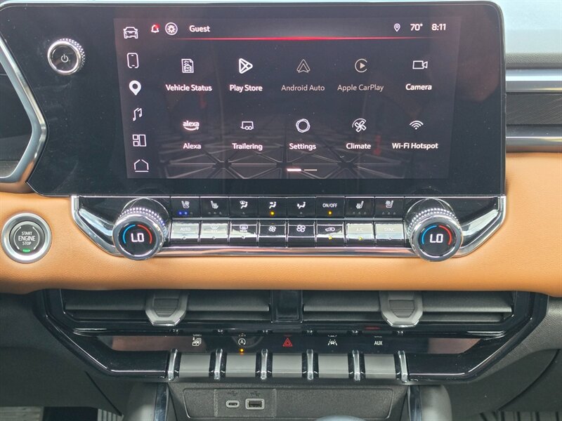2023 GMC Canyon AT4 - Photo 8 - De Pere, WI 54115