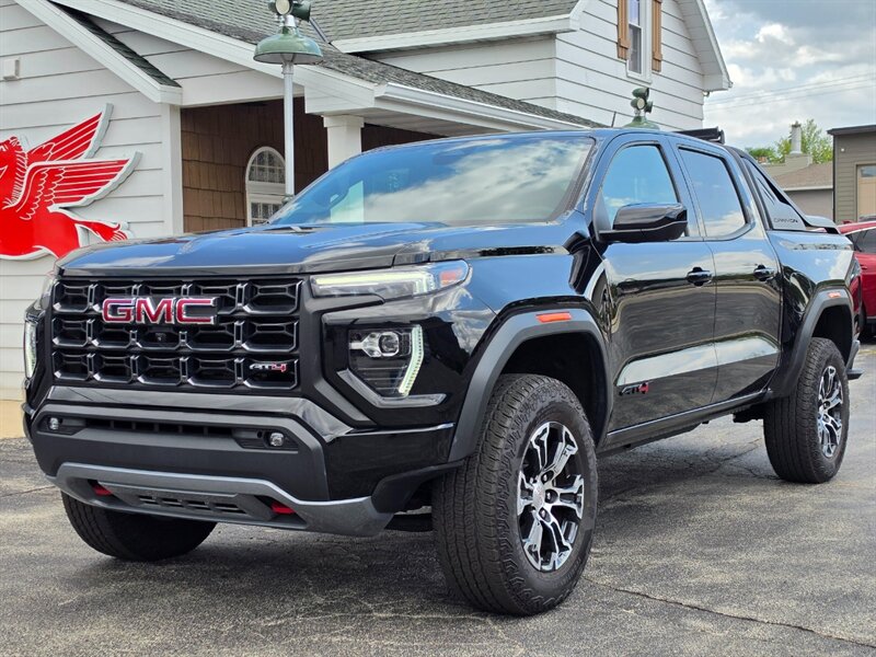 2023 GMC Canyon AT4   - Photo 1 - De Pere, WI 54115
