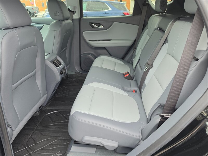 2019 Chevrolet Blazer Base 3LT - Photo 15 - De Pere, WI 54115