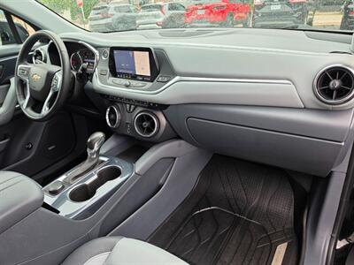 2019 Chevrolet Blazer Base 3LT - Photo 13 - De Pere, WI 54115