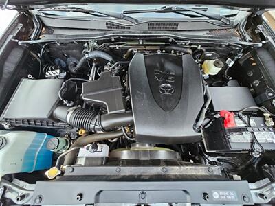 2017 Toyota Tacoma SR V6   - Photo 19 - De Pere, WI 54115