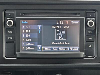 2017 Toyota Tacoma SR V6   - Photo 27 - De Pere, WI 54115