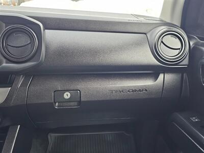 2017 Toyota Tacoma SR V6   - Photo 28 - De Pere, WI 54115