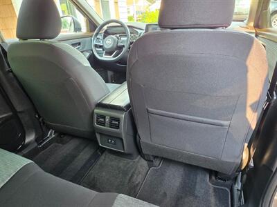 2023 Nissan Rogue SV - Photo 13 - De Pere, WI 54115