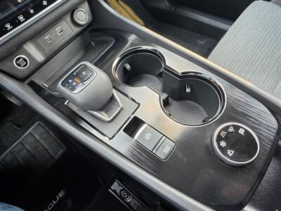2023 Nissan Rogue SV - Photo 9 - De Pere, WI 54115