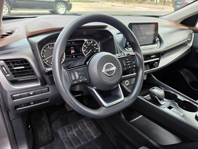 2023 Nissan Rogue SV - Photo 29 - De Pere, WI 54115