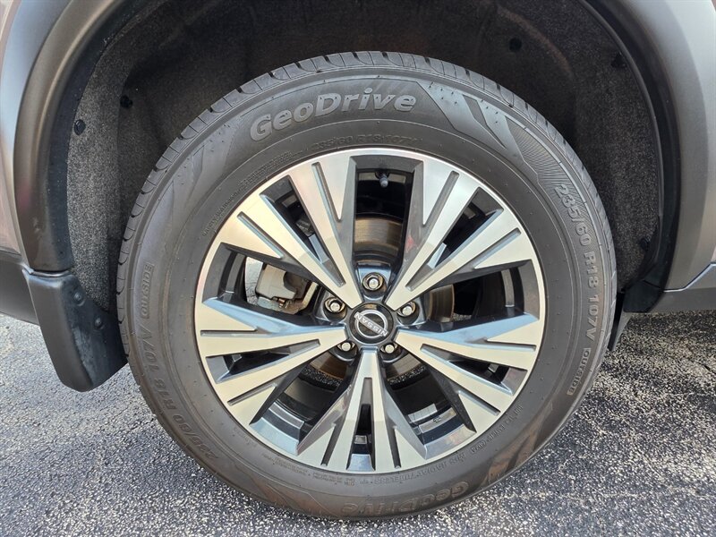 2023 Nissan Rogue SV - Photo 40 - De Pere, WI 54115