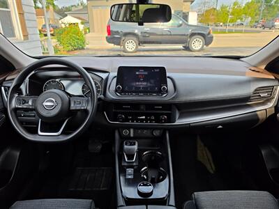 2023 Nissan Rogue SV - Photo 4 - De Pere, WI 54115