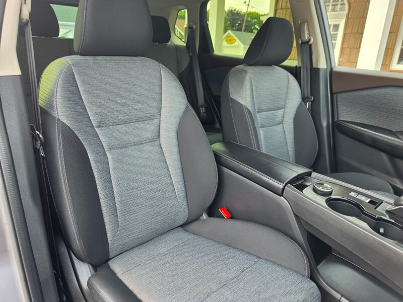 2023 Nissan Rogue SV - Photo 12 - De Pere, WI 54115
