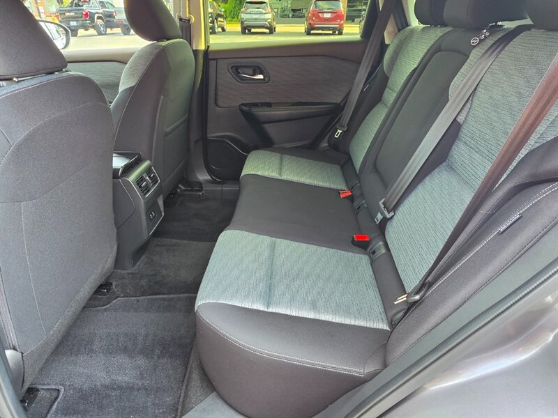 2023 Nissan Rogue SV - Photo 15 - De Pere, WI 54115