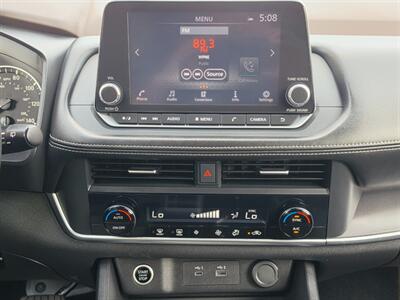 2023 Nissan Rogue SV - Photo 7 - De Pere, WI 54115
