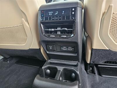 2023 Jeep Grand Cherokee L Limited   - Photo 14 - De Pere, WI 54115