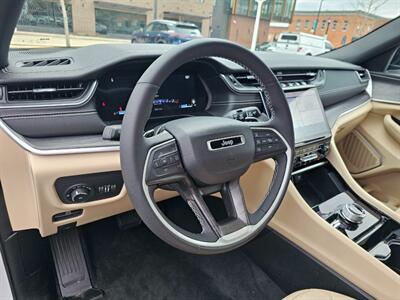 2023 Jeep Grand Cherokee L Limited   - Photo 27 - De Pere, WI 54115
