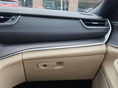 2023 Jeep Grand Cherokee L Limited   - Photo 33 - De Pere, WI 54115