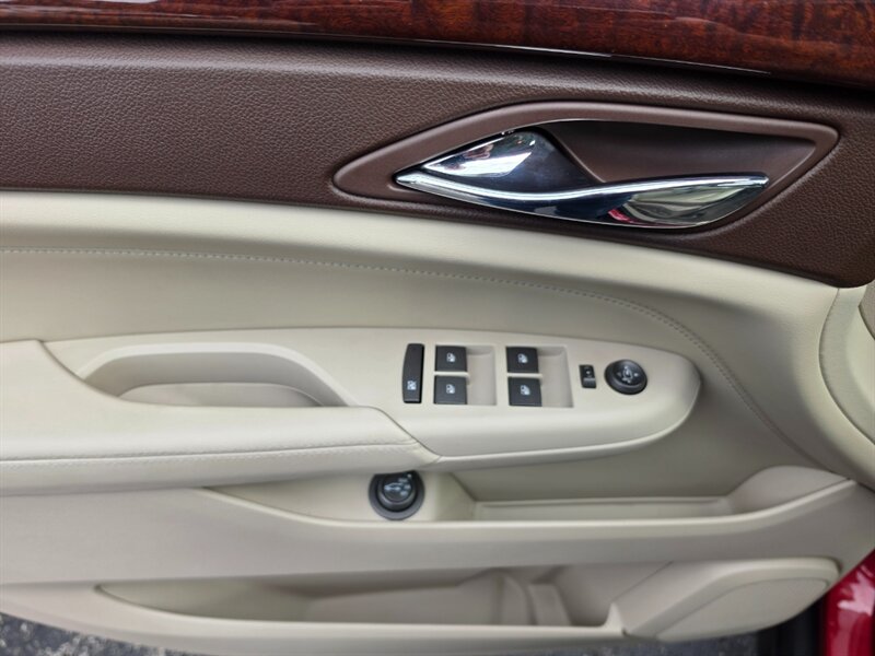 2011 Cadillac SRX Luxury - Photo 19 - De Pere, WI 54115