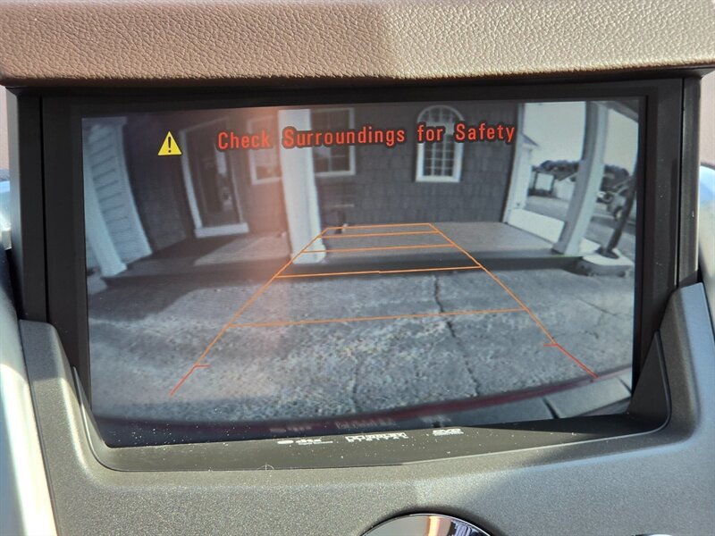 2011 Cadillac SRX Luxury - Photo 9 - De Pere, WI 54115