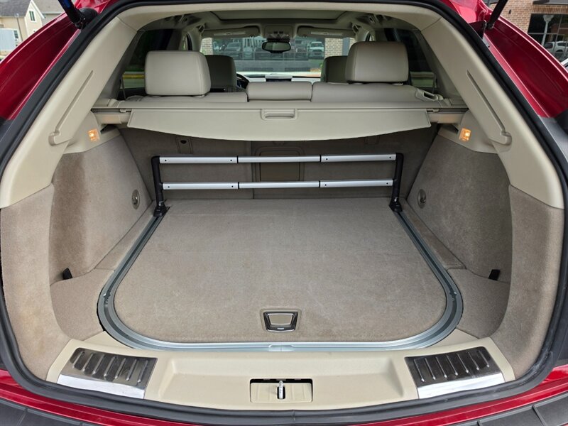 2011 Cadillac SRX Luxury - Photo 17 - De Pere, WI 54115