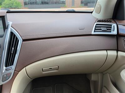 2011 Cadillac SRX Luxury - Photo 32 - De Pere, WI 54115