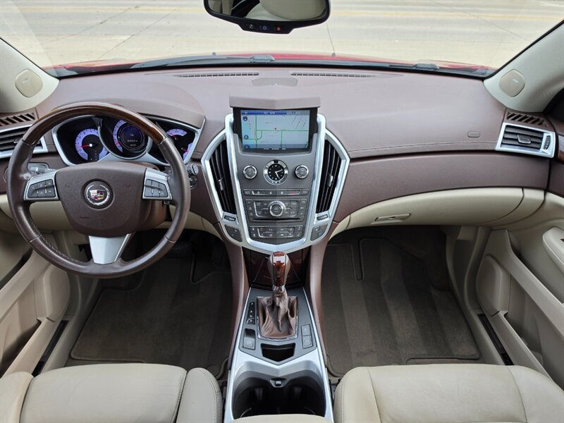 2011 Cadillac SRX Luxury - Photo 5 - De Pere, WI 54115