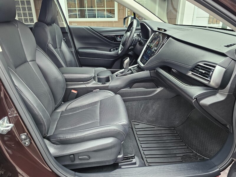 2023 Subaru Outback Limited - Photo 13 - De Pere, WI 54115