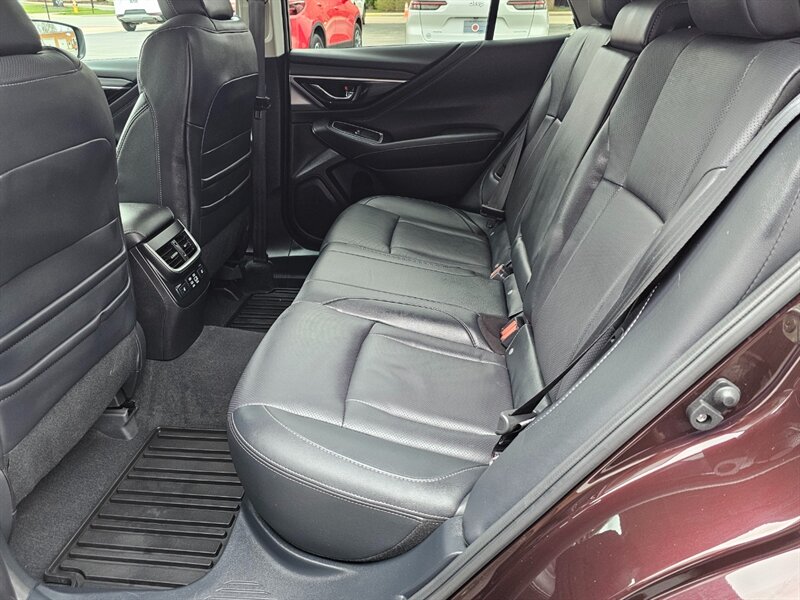 2023 Subaru Outback Limited - Photo 15 - De Pere, WI 54115