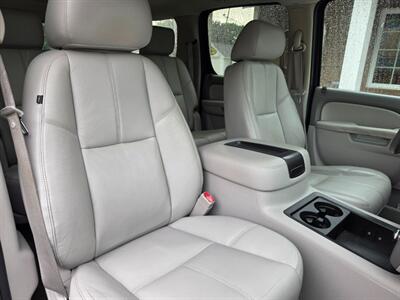2012 GMC Yukon XL SLT 1500   - Photo 12 - De Pere, WI 54115
