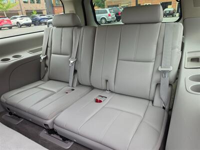 2012 GMC Yukon XL SLT 1500   - Photo 17 - De Pere, WI 54115