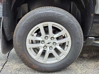 2012 GMC Yukon XL SLT 1500   - Photo 38 - De Pere, WI 54115