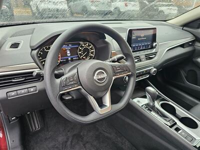 2024 Nissan Altima 2.5 SV   - Photo 27 - De Pere, WI 54115