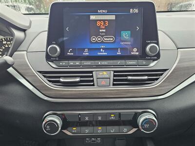2024 Nissan Altima 2.5 SV   - Photo 7 - De Pere, WI 54115