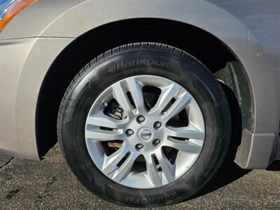 2011 Nissan Altima 2.5 S   - Photo 35 - De Pere, WI 54115
