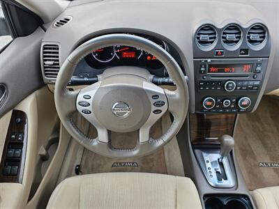 2011 Nissan Altima 2.5 S   - Photo 6 - De Pere, WI 54115