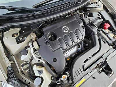 2011 Nissan Altima 2.5 S   - Photo 34 - De Pere, WI 54115