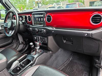 2022 Jeep Gladiator Rubicon   - Photo 11 - De Pere, WI 54115